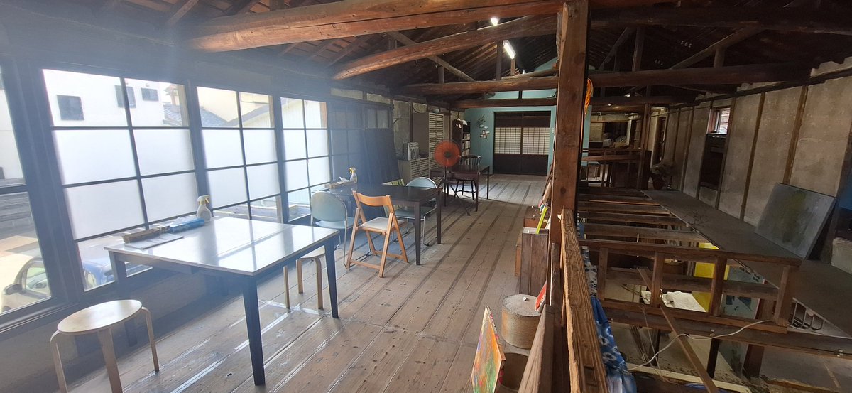 favi_chita's tweet photo. 7/6(土)の常滑カフェ。
常滑市奥条にある、LOFT CAFEにて、氷点下ソーダイチジク味をいただきました♪
場所はすごく隠れ家というか民家みたいなので見つけにくいとこでしたが、雰囲気よく、ソーダも冷たくて美味しい♪
#常滑 #常滑カフェ #LOFTCAFE https://t.co/Sv7Fmb29ee