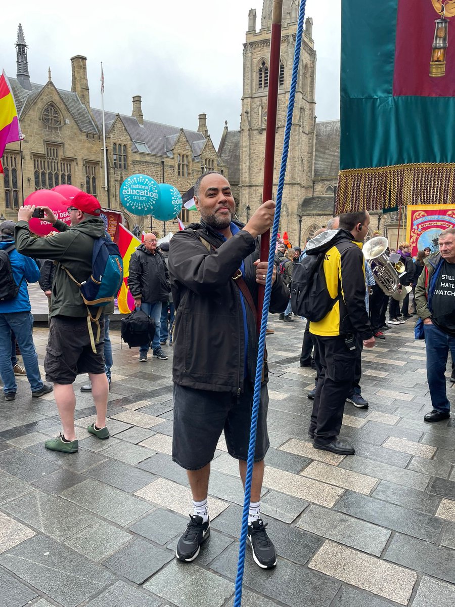 Glen Hart tweet media