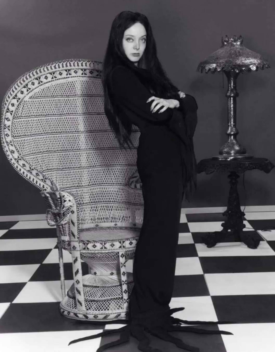 Gracro5's tweet photo. Carolyn Jones as Morticia Addams https://t.co/j7IQzQM8Ni