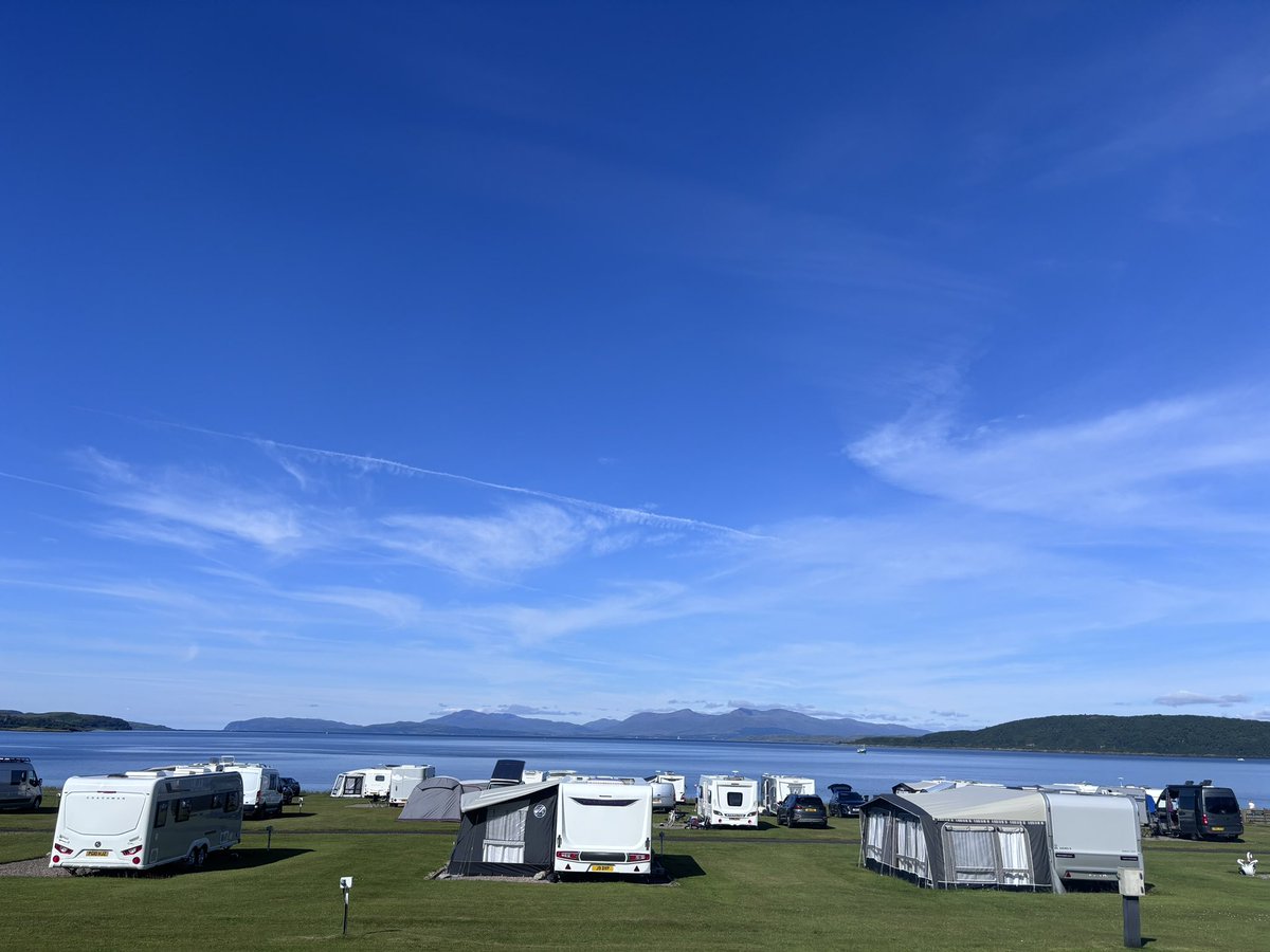 pauline44's tweet photo. It’s making it hard to go home ☀️
#Connel #Oban #SundayMorning https://t.co/c2akdMsAVN