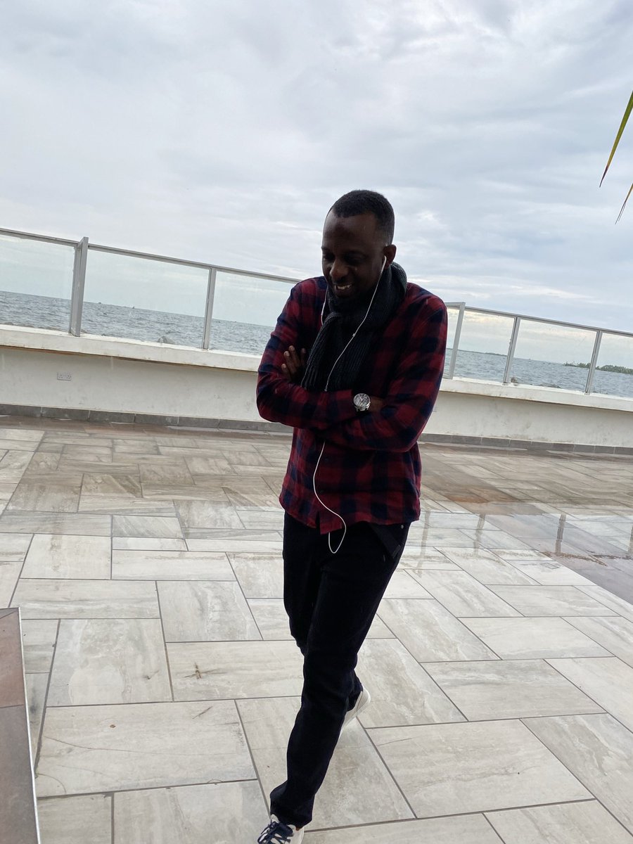 FURSA ZA BIASHARA AMBAZO HAZIJAFANYIWA KAZI SANA KATIKA SEKTA MBALIMBALI (Zipo baadhi tayari zimeanza)

KILIMO NA CHAKULA

1. Uhifadhi wa mazao baada ya kuvuna
2. “Ghost kitchen” - kuwa na jiko bila mgahawa, unapika na kufanya delivery kupitia app. Na jiko linakuwa shared na