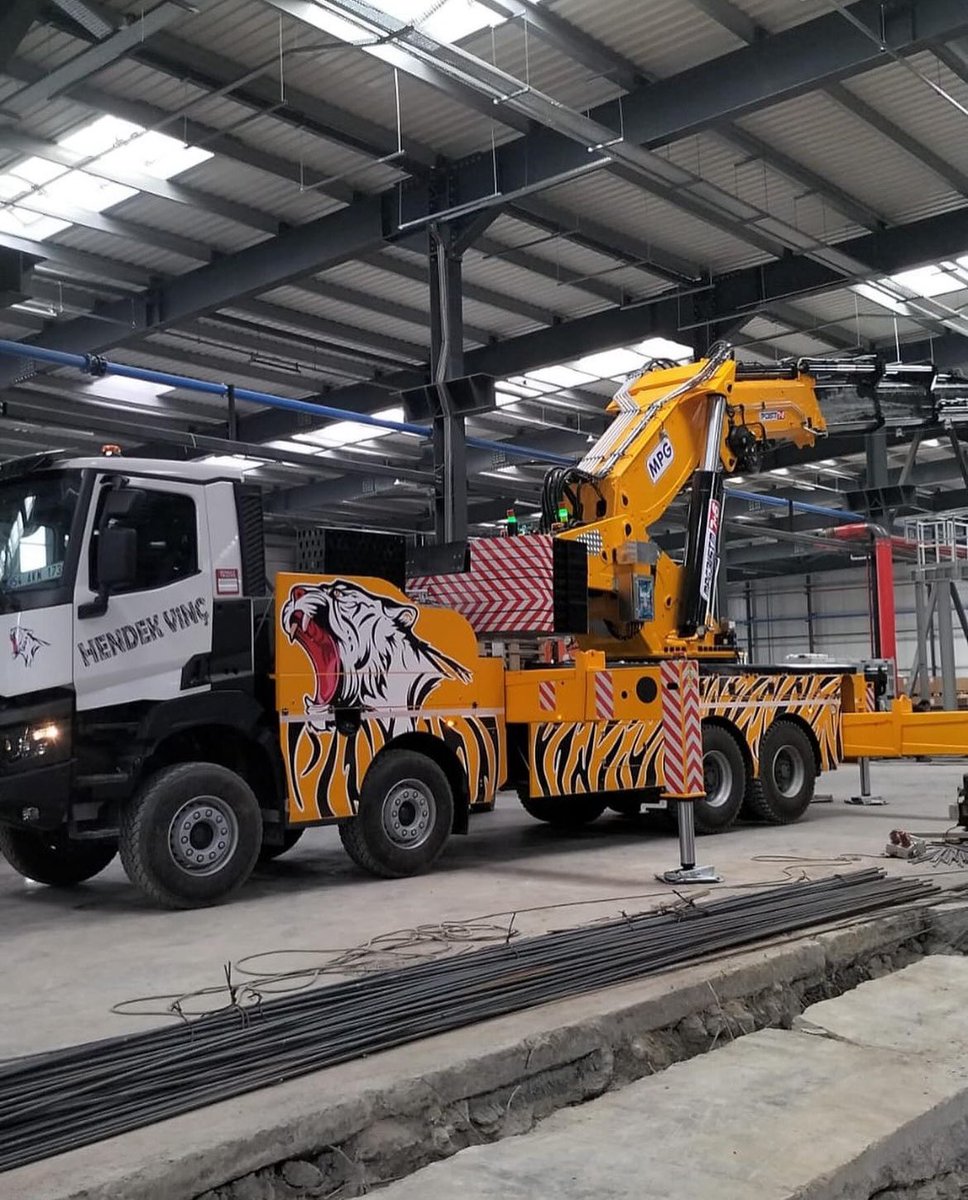 mpgcomtr's tweet photo. MPG 315 TM 7+6 #vinç. / MPG 315 TM 7+6 #crane.
#MPGVinç #MPG #mpgcrane #knuckle #heavymachinery #heavylifting #kran #trucks #grúa #Renault #RenaultTruck #RenaultTrucks #mobilecrane #engineering #truckcrane #loadercrane #knuckleboom #kranbil #machinery #YESRENAULTTRUCKS https://t.co/ysIGOABqwU