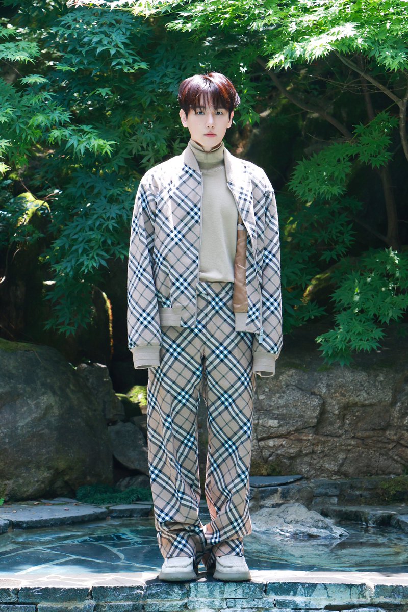baekhyuntown's tweet photo. 📸 <DAZED> KOREA Behind Photo 21p

🔗https://t.co/gFUl1tEmDe

#백현 #BAEKHYUN #데이즈드 #DAZED https://t.co/ZzXgFu4RCT