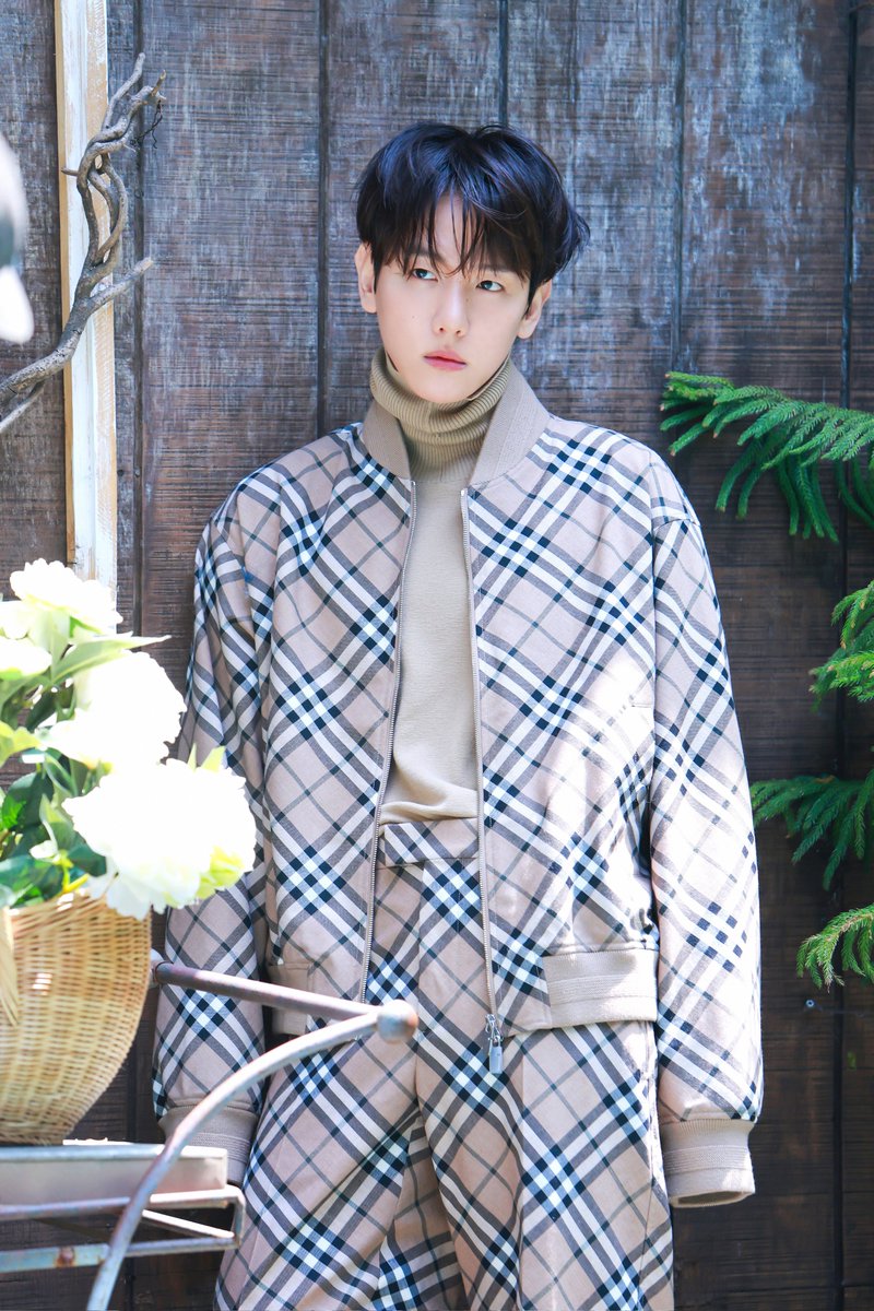 BAEKHYUN_INB100's tweet photo. 📸 <DAZED> KOREA Behind Photo [1]

https://t.co/MLyAqqz1Tg

#백현 #BAEKHYUN #데이즈드 #DAZED https://t.co/IpoAibR8CT