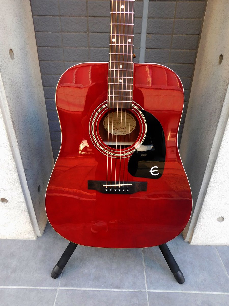 MARUYAHiroshima's tweet photo. 【中古】　Epiphone　エピフォン DR-100 WR
アコースティックギター ソフトケース付き

ゴールドパーツのおしゃれな1本

★詳細はホームページで★
https://t.co/P9ppcCLvri

#epiphone #エピフォン #DR100 #アコースティックギター #アコギ #フォークギター #中古
#楽器買取 #中古楽器  #マルヤ #広島 https://t.co/k1xMagGbgl