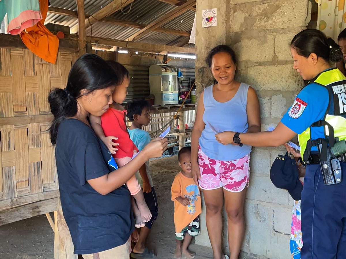 gal_pnp's tweet photo. July 14, 2024 Empowering  Women through iec distribution for awareness and future references.
#ToServeAndProtect
#PCADGIlocosRegion
#BagongPilipinas
@PCADGilocosR
@gal_pnp https://t.co/mRKcqtIu5Q