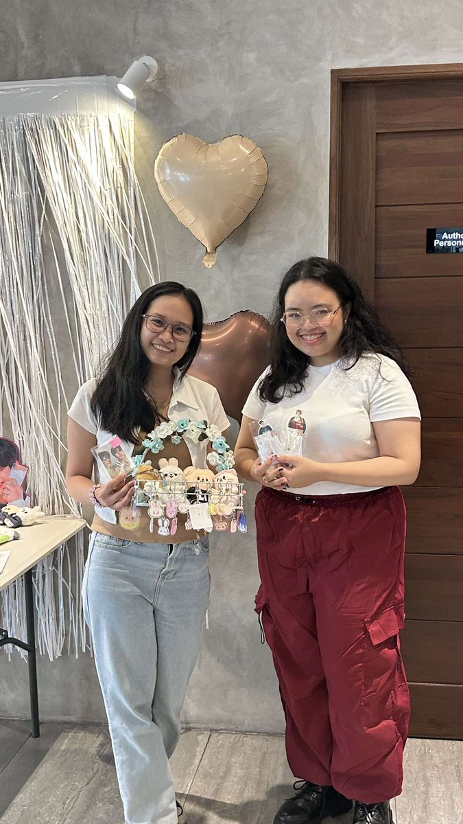 koseiiph's tweet photo. Congrats to our admin 🐱 @bears_jer for winning Best PupBit at @seungming_cafe  2min cse 🥳 https://t.co/GnQD8TmvC3