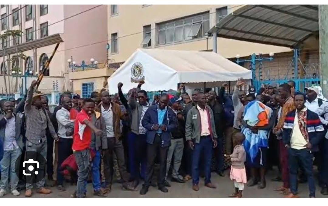 <a href="/TSC_KE/">TSC</a> and Nancy Macharia we're coming there. Tumesimp ya kutosha hamna huruma, sasa iteni polisi wakuje na live bullets. It's either you kill us all because you have already killed our dreams or #reinstate742plusinterns unconditionally! <a href="/WilliamsRuto/">William Samoei Ruto, PhD</a> continue assuming us 😭