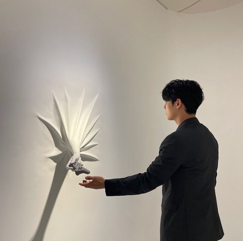 please protect this sunshine pledis!

#protectsvt
#pledisprotectyourartist
#PLEDIS_PROTECT_YOUR_ARTIST 
#PLEDIS_PROTECT_SEVENTEEN