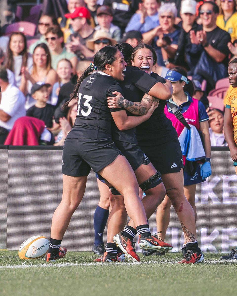 BlackFerns's tweet photo. First-half through the 📸

#LikeABlackFern #NZLvAUS https://t.co/yOyf3MaIZO