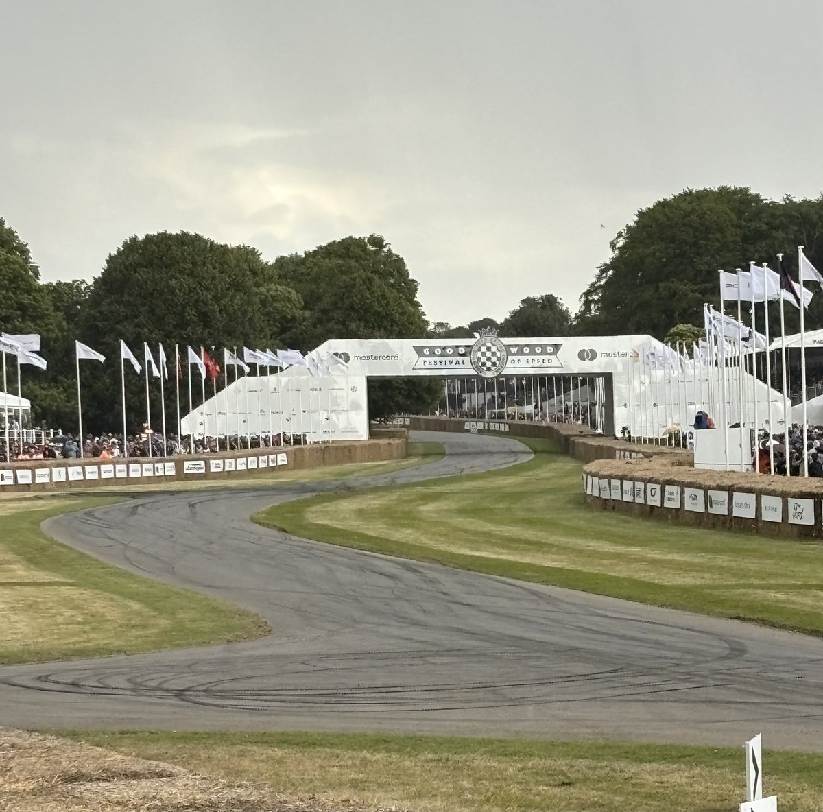GRANGEMOTORS's tweet image. Good morning at @fosgoodwood 2024 for day 4. #FOS2024