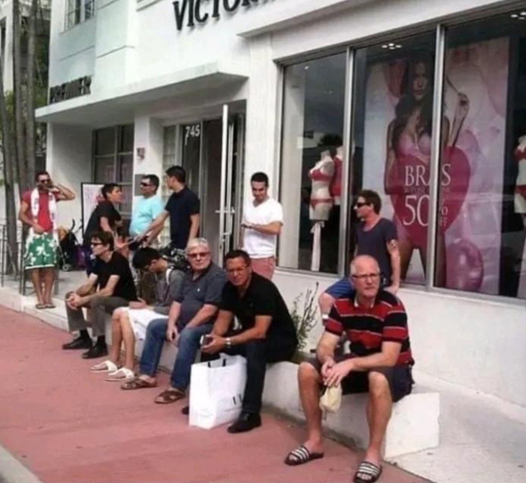 Frenkie_Woody's tweet image. Mariti abbandonati
Shopping