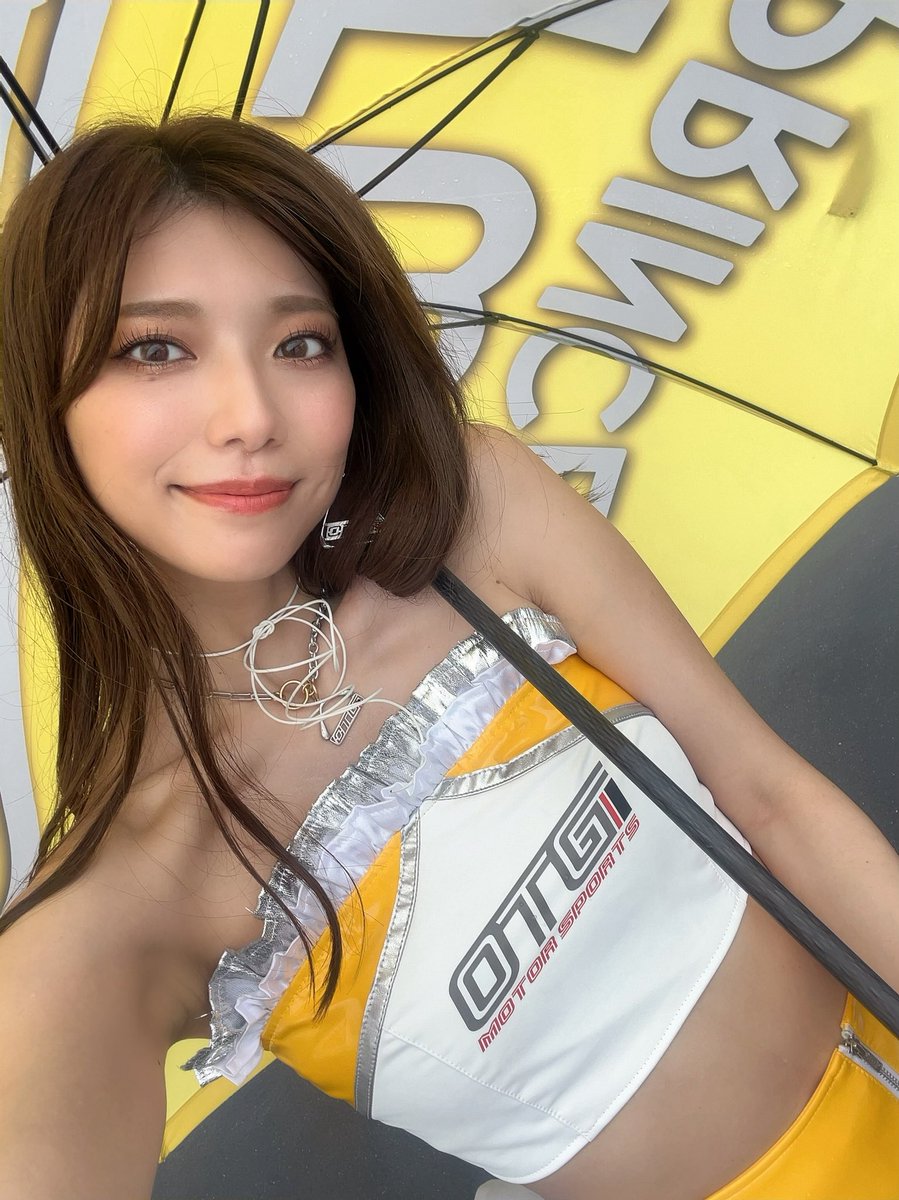 suzuno_haruka's tweet photo. ぼちぼち横断幕の方むかいますっっ☺️💛 https://t.co/mcDONr6pz5