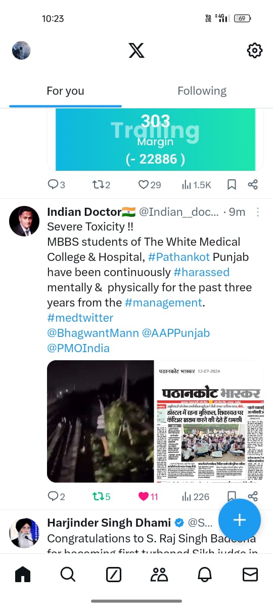 commando01life's tweet photo. CMC ਪਠਾਨਕੋਟ ਕਾਲਜ NMC ਗਿਲਡਲਾਈਨਾਂ ਅਤੇ BFUHS ਦੀ ਪਾਲਣਾ ਨਹ��ਂ ਕਰਦਾ ਹੈ। ਕੋਈ ਲੋੜੀਂਦਾ ਸਟਾਫ ਅਤੇ ਵਿਦਿਆਰਥੀਆਂ ਲਈ ਕੋਈ ਓਪੀਡੀ ਨਹੀਂ।AAP ਪਾਰਟੀ ਦੇ ਮੈਂਬਰ (CHarimaN ਸਵਰਨ ਸਲਾਰੀਆ ਨੇ CMC ਪਠਾਨਕੋਟ ਦੇ ਵਿਦਿਆਰਥੀਆਂ ਨੂੰ ਯੂਨੀਵਰਸਿਟੀ ਦੀਆ ਪ੍ਰੀਖਿਆਵਾਂ ਵਿੱਚ ਫੇਲ ਹੋਣ ਦੀ ਸਿੱਧੀ ਧਮਕੀ ਦਿੱਤੀ। ਜੇ ਉਹ ਤਾਨਾਸ਼ਾਹੀ ਵਿਰੁੱਧ ਲੜਦੇ ਹਨ। https://t.co/NzsQRSsGEf