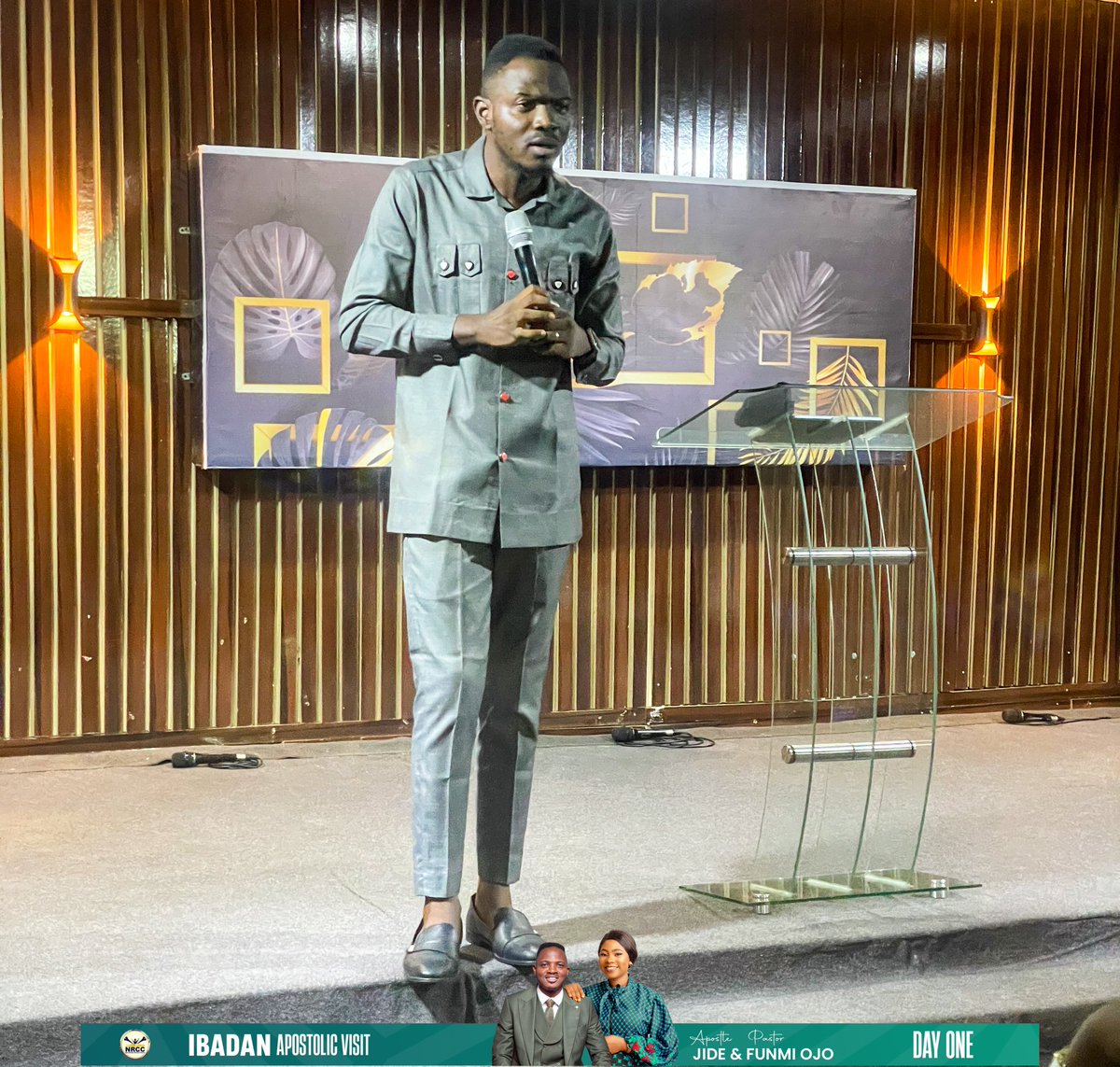 nrccibadan's tweet photo. Ibadan Apostolic Visit Day 1 was an amazing one,

Daddy imparted us with the word and teaching on Enforcing the kingdom through prayer.

Note this: Whatever is going wrong on earth is not going wrong in heaven because the heavens are higher than the earth. https://t.co/0KL5f5jPtg