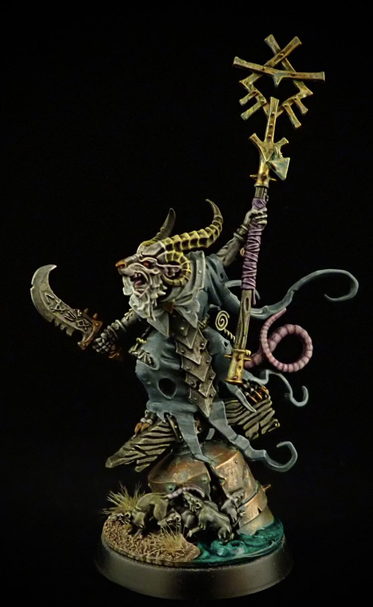 AgainYam's tweet photo. スケイブンタイドの１体目、グレイシーア（Grey Seer）ができました！

このキットはカッコイイ上にベデコ済みで楽です

#warhammer #ウォーハンマー #スケイブン #Skaventide https://t.co/oqcuUREl6l