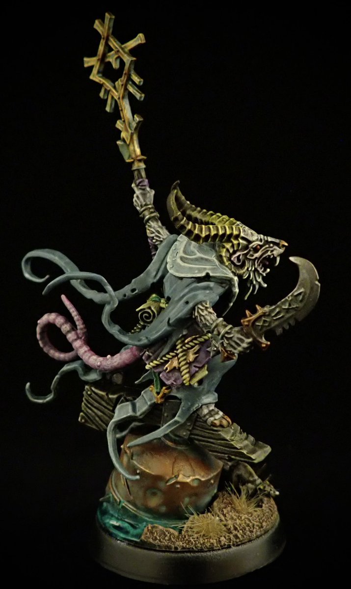 AgainYam's tweet photo. スケイブンタイドの１体目、グレイシーア（Grey Seer）ができました！

このキットはカッコイイ上にベデコ済みで楽です

#warhammer #ウォーハンマー #スケイブン #Skaventide https://t.co/oqcuUREl6l
