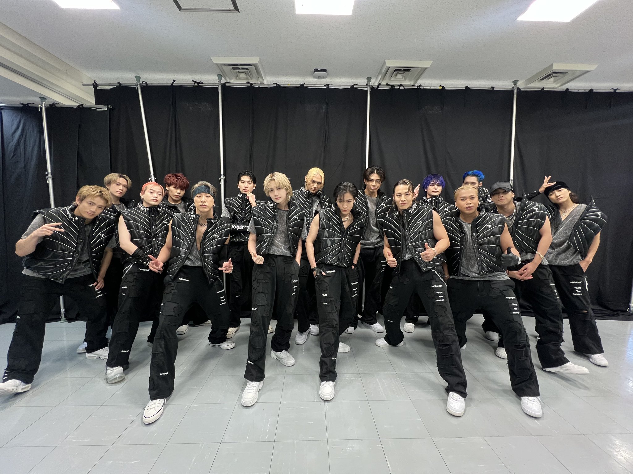 ミュージシャン HOMEGOODS / THERAMPAGE 8/8(金)より発売!!】『THE RAMPAGE LIVE TOUR 2025』開催記念