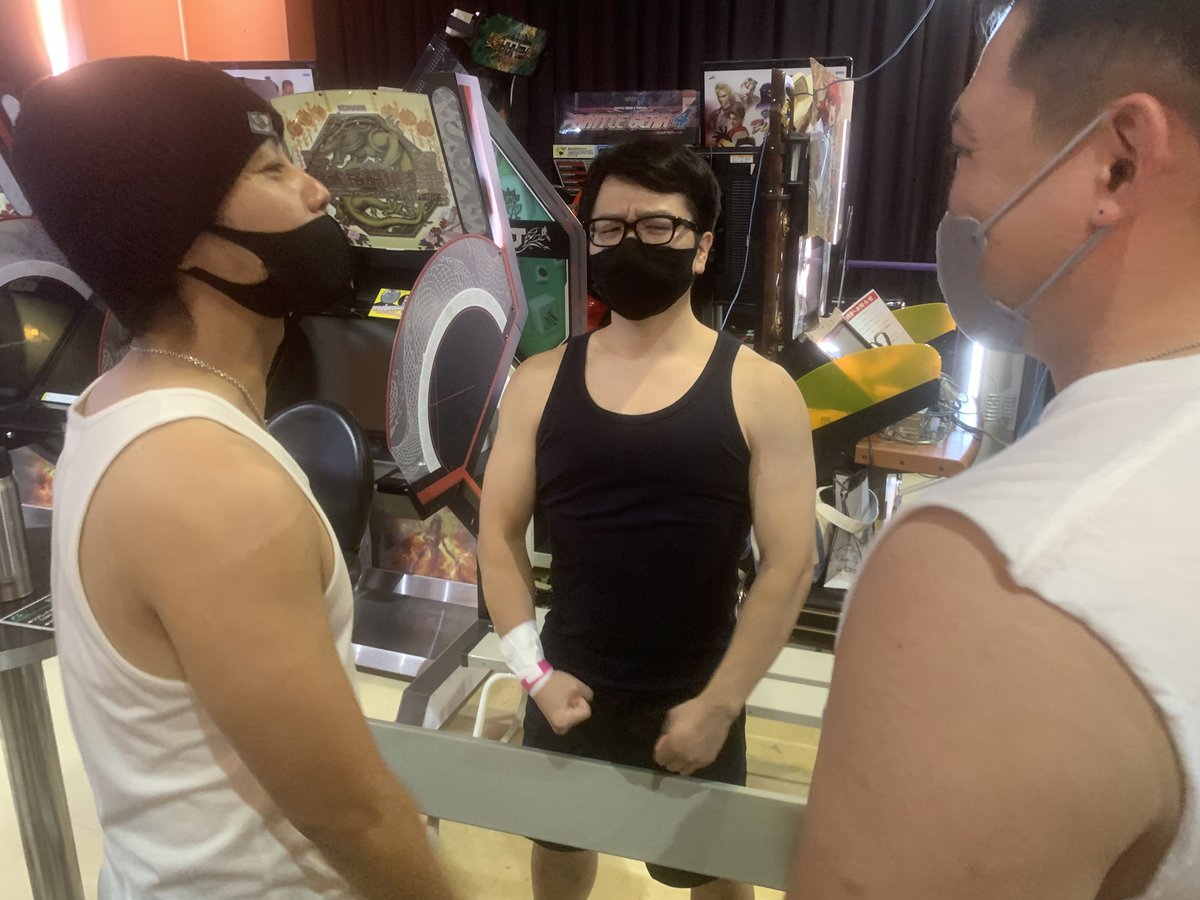 スリータンクトップ！