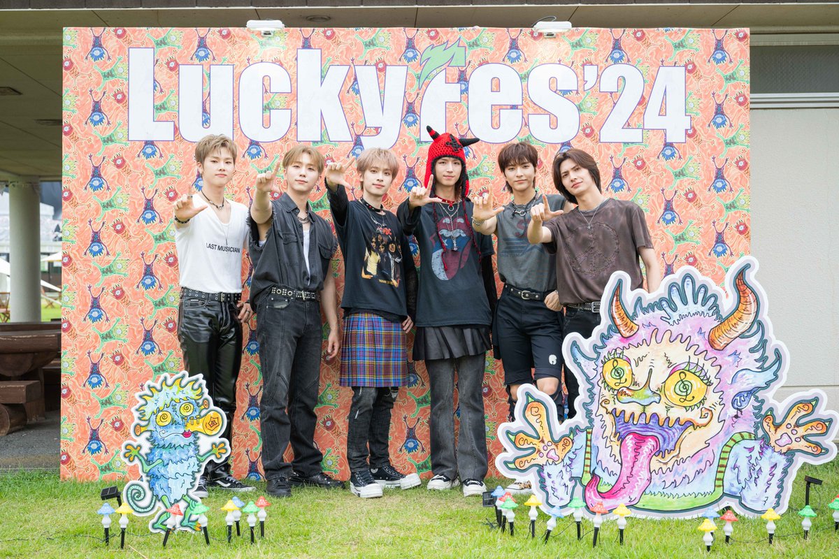 ◤　#LuckyFes 
　　 本番前集合写真！📷✨ ◢　

📅7/14(日)　GARDEN STAGE🌻13:20～
Xdinary Heroes

<a href="/XH_official/">Xdinary Heroes</a>
#XdinaryHeroes #엑스디너리히어로즈