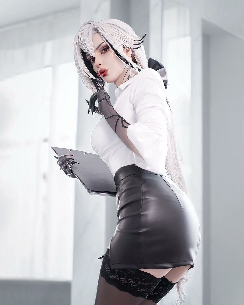 Eva_vip8's tweet photo. 真人漫改你的cosplay女神 https://t.co/3u6z5rzzxZ