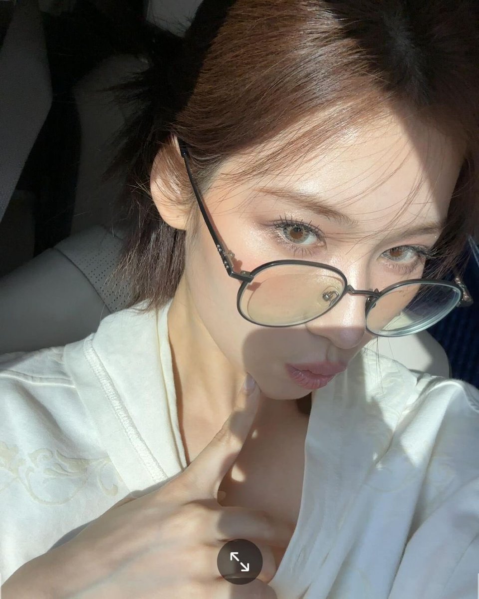 sanachindesu's tweet photo. Sunday 🌥️☀️ https://t.co/LfUSGfH3Zi