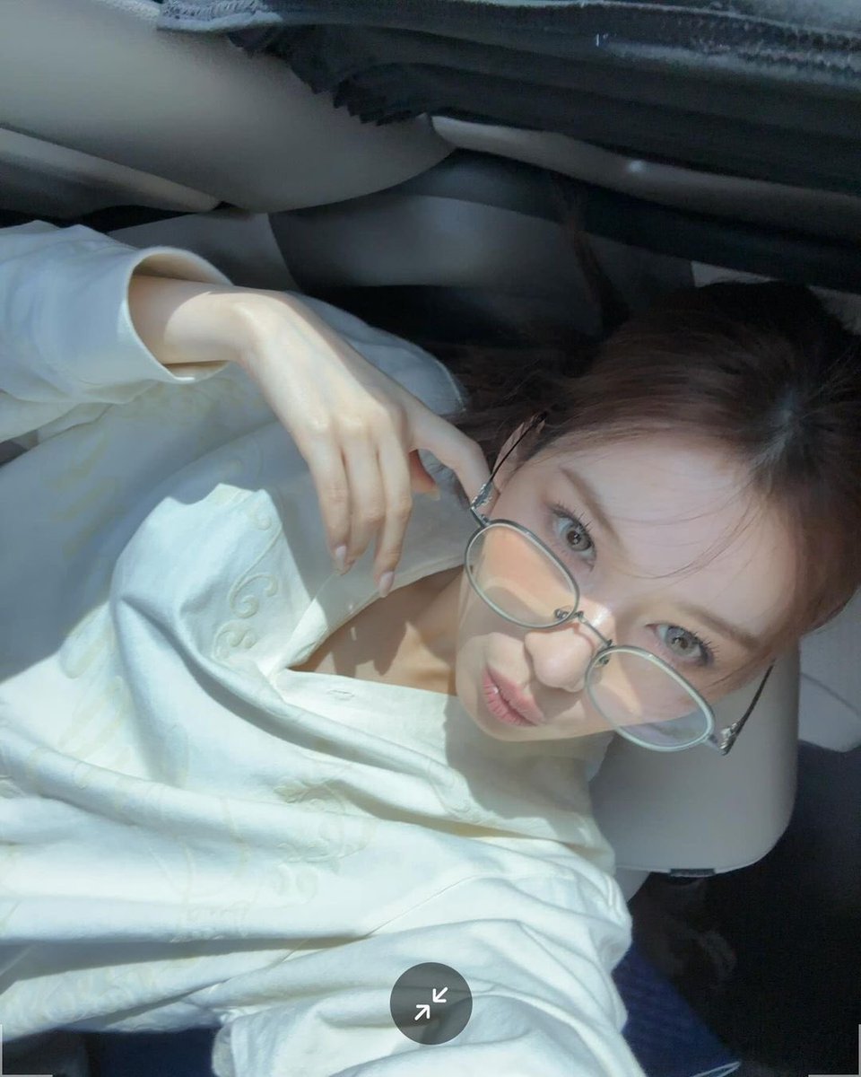 sanachindesu's tweet photo. Sunday 🌥️☀️ https://t.co/LfUSGfH3Zi