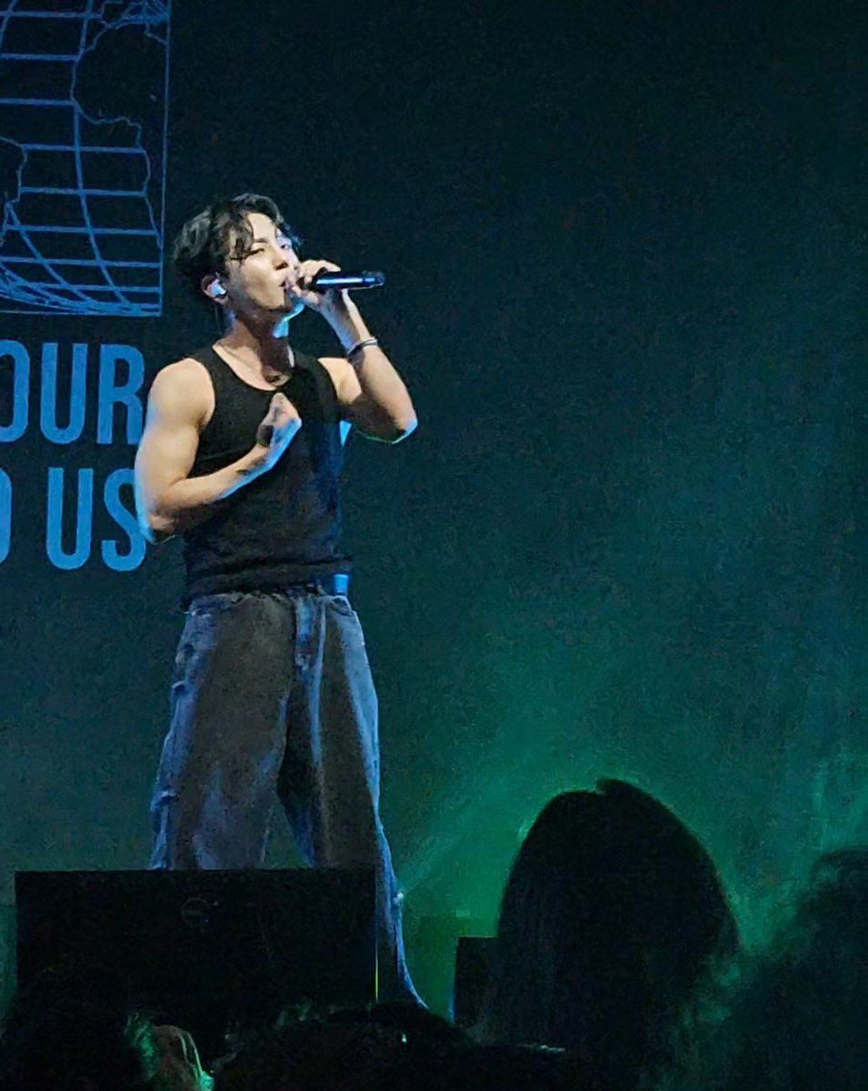 ChoiceIsAce7's tweet photo. Mentally I'm still here 3 weeks later...
Miss you 🥲
#ACE #ACEinDENVER #Donghun #Yuchan #Junhee #Byeongkwan #Sehyoon
@official_ACE7 https://t.co/djuXBvwtpT
