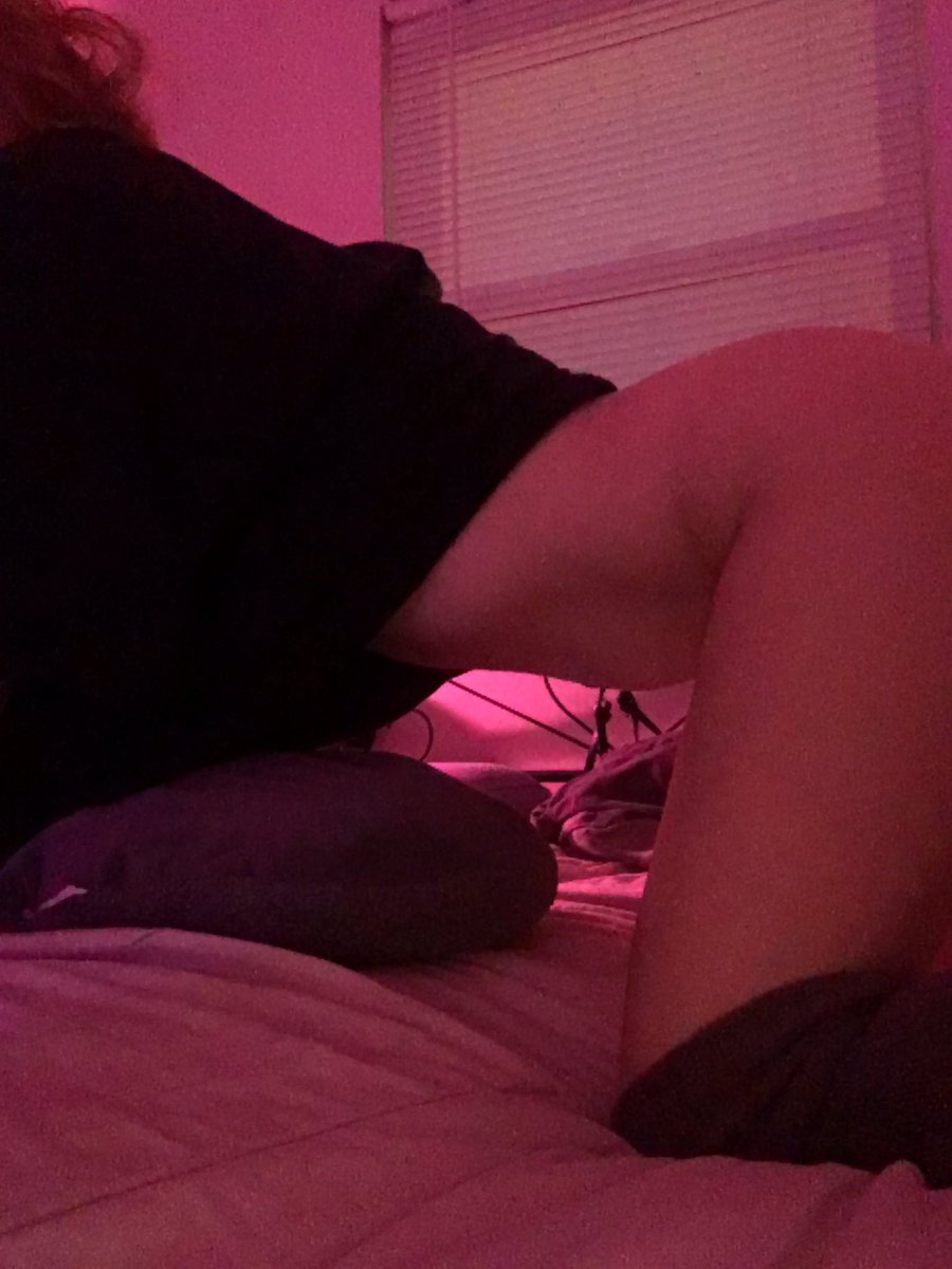 kut_zq's tweet photo. I’m ready to play 🎀 #nsfwtwt https://t.co/pobpSchv8s