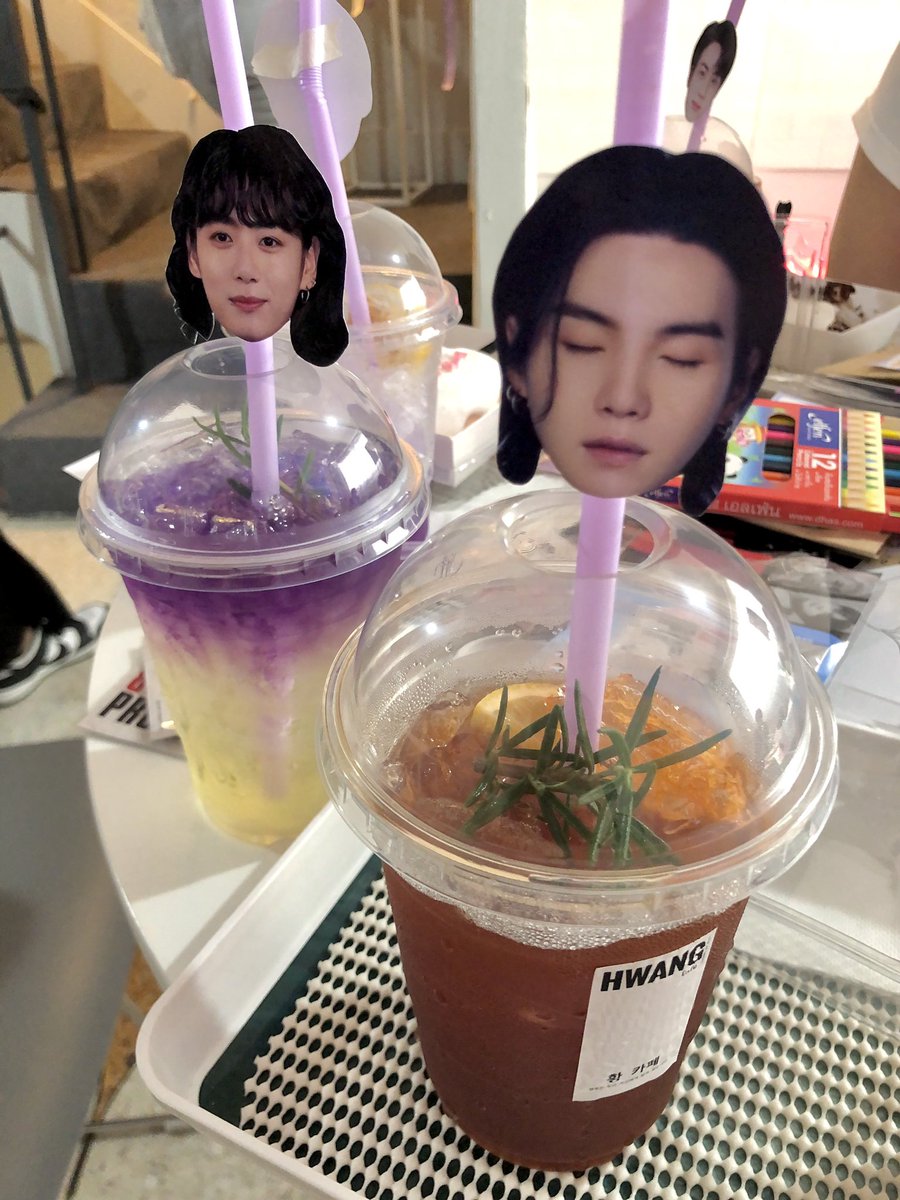gunggingmiiz's tweet photo. งานน่ารักมากค่ะ กอว.ก็น่ารักมากเช่น มุมถ่ายรูปหลากหลายมาก เจออัมมี่ที่น่ารักทั้งนั้นเลย ครั้งหน้าเจอกันใหม่งับบบ ขอบคุณค่าาาา ✨💟😻💜🫶🏼#11yearsofProofandPromise
#OurprojectBTS
#11yearswithBTS
#BTS11thAnniversary @OurProjectBTS https://t.co/vKO9Zt6RZk