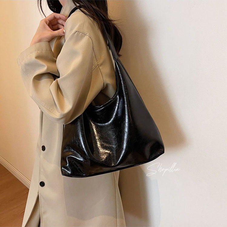 Spillthestuff's tweet photo. Tas totebag kulit cuma 60.000an!!

https://t.co/MEAe2wf4v4 https://t.co/jNU3J67UqE
