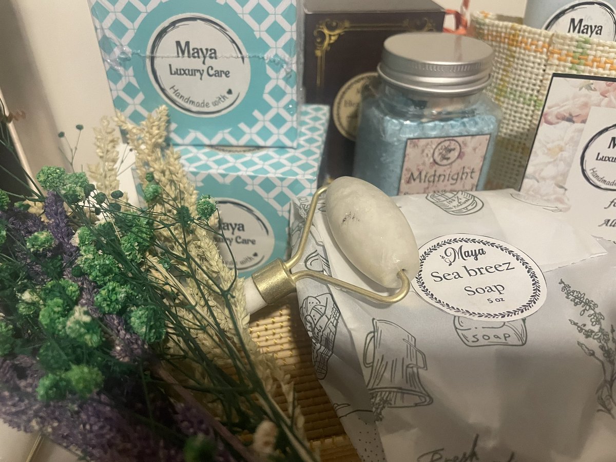 bunkaeh's tweet photo. The future of #Iraq is business & trade & I want to showcase this female businesswoman-Maya Luxury Care- and her wonderful beauty products! @CanadainIraq @CanadainErbil #trade #FIAP #womeninbusiness #Iraqtrade #Iraqbusiness https://t.co/v980Jx0lS0