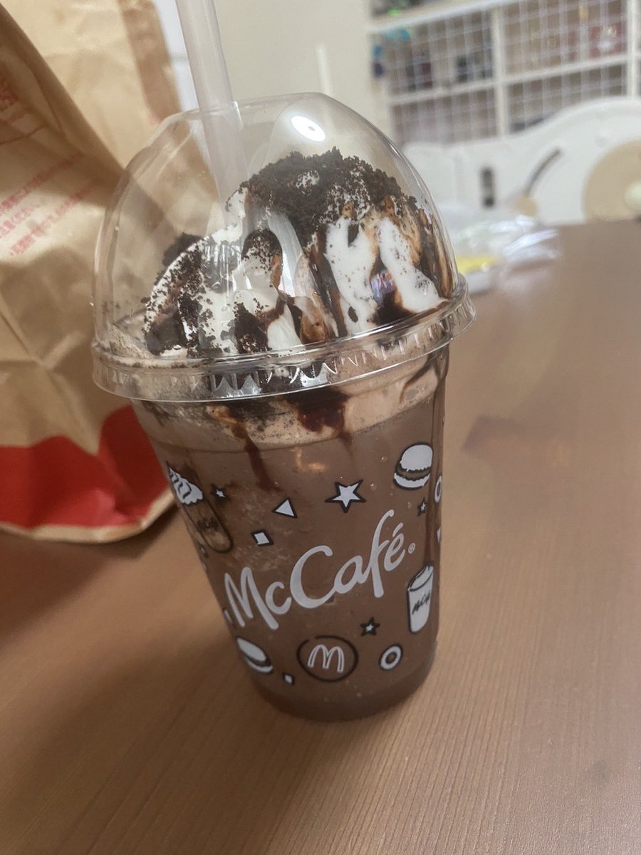 #aespaとフラッペの無敵コラボ 
<a href="/McDonaldsJapan/">マクドナルド</a>