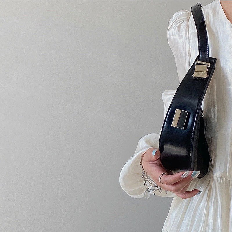 Spillthestuff's tweet photo. Tas shoulder mini kekinian cuma 50.000an!!

https://t.co/ZcRS7diJqN https://t.co/DErOktc4H2