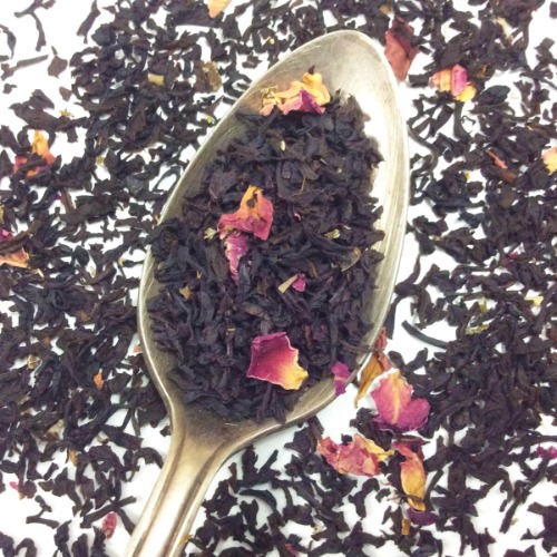 I just received Strawberries &amp; Cream Black Tea (with Rose) by Plum Deluxe Tea by Karma Kiss from pepewai via Throne. Thank you! throne.com/ice_castle_sys… #Wishlist #Throne