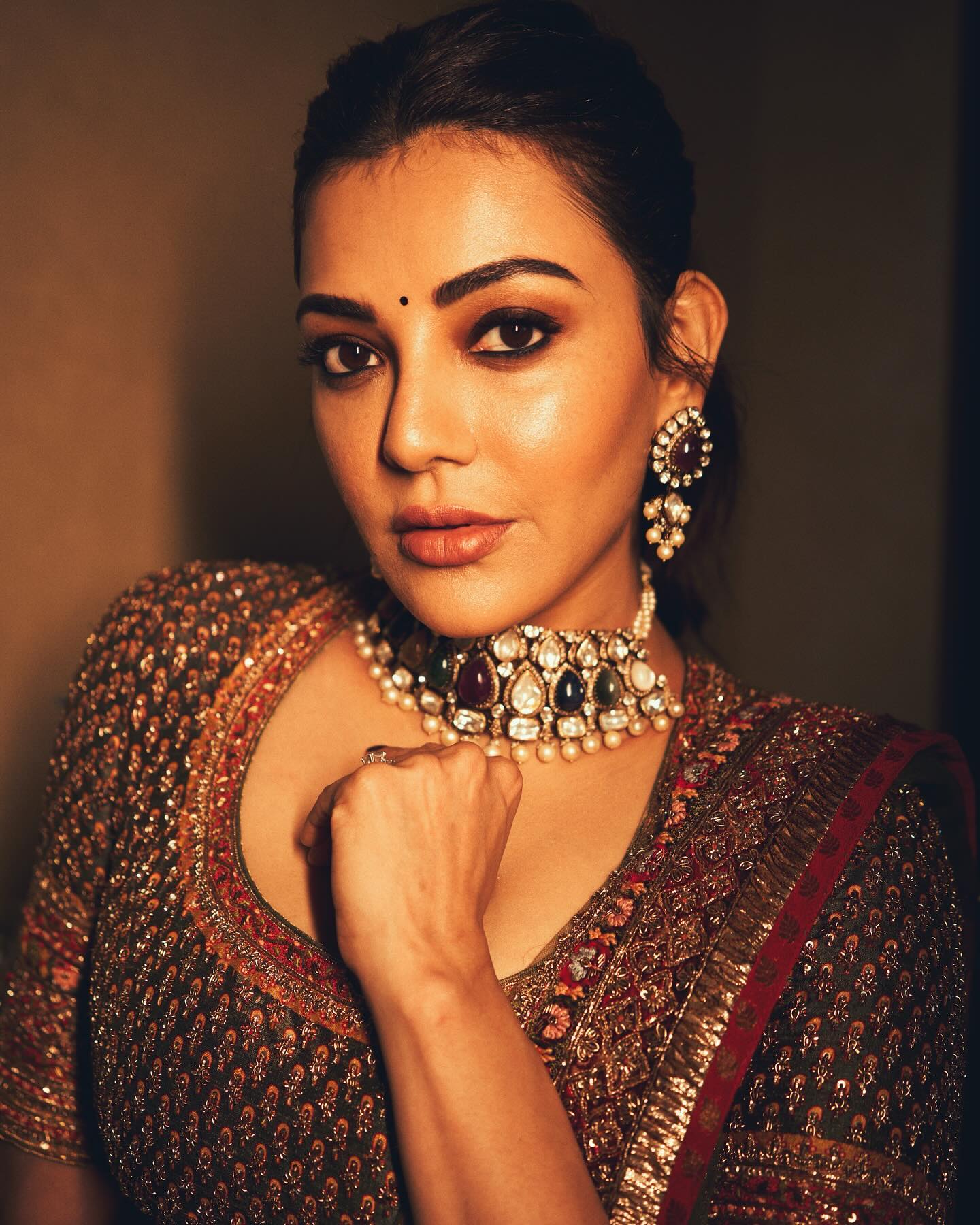 GSbTdOUWgAAAt1N?format=jpg&name=large