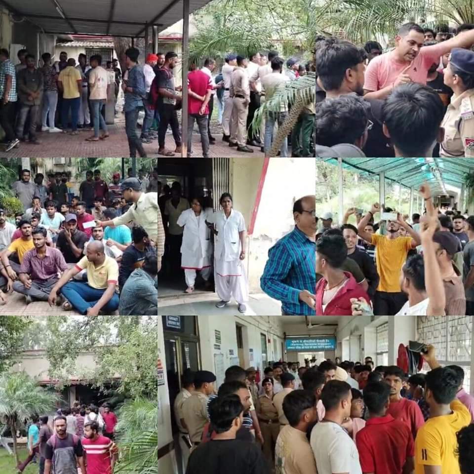 Prashan71315562's tweet photo. ITI Course कर लिया...
Railway Workshop मे Two Years  Training करवा लिया...
Exam हो गयी...
C`1 Medical करवा लिया.
AITT पास हो गये...
फिर भी घर पर बेरोजगार बेठे है..
कर्मठ गरीब,कुशल अप्रेंटिस को रोजगार दो
@RailMinIndia 
@ShivaGopalMish1  @AshwiniVaishnaw #RailApprenticeLivesMatter https://t.co/YEgDHEIZGD