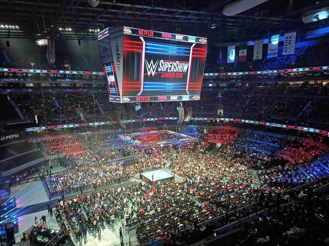 hi5_wrestling's tweet photo. #WWEMexicoCity Results:
Sami Zayn def Chad Gable
Liv Morgan def Shayna Baszler
Rey Mysterio & Dragon Lee def Carlito & Dominick
Bayley def Bianca Belair
Damian Priest def Jey Uso
Stephanie Vaquer def Isla Dawn
#Bloodline def Orton, Knight & Andrade
Cody Rhodes def Santos Escobar https://t.co/aR3d4ycRWN