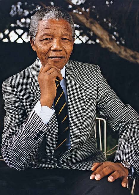 Gideon_Kitheka's tweet photo. "After I became president, I asked my escort to go to a restaurant for lunch. We sat down and each of us asked what we wanted.

On the front table, a man was waiting to be served. When he was served, I said to one of my soldiers: go and ask that gentleman to join us. The soldier went and conveyed my invitation to him. The man got up, took his plate, and sat down right next to me.

While he ate his hands trembled constantly and he did not lift his head from his food. When we finished, he said goodbye without looking at me, I shook his hand and he left.

The soldier told me:

Madiba that man must have been very ill, seeing as his hands didn't stop shaking while he ate.-

Absolutely no! The reason for his trembling is another.

Then I told him:

That man was the warden of the prison where I stayed. After he tortured me, I screamed and cried asking for some water and he came humiliated me, laughed at me, and instead of giving me water, he urinated in my head.

He is not sick, he was afraid that I, now president of South Africa, would send him to prison and do to him what he did to me. But I'm not like that, this conduct is not part of my character, nor of my ethics.

��′Minds that seek revenge destroy states, while those that seek reconciliation build nations. 

As I stepped out the door to start a new chapter in my life, I realized that in order to truly embrace my freedom, I needed to let go of all the anger, hatred, and resentment that had weighed me down. I knew that holding onto those negative emotions would only keep me imprisoned.."