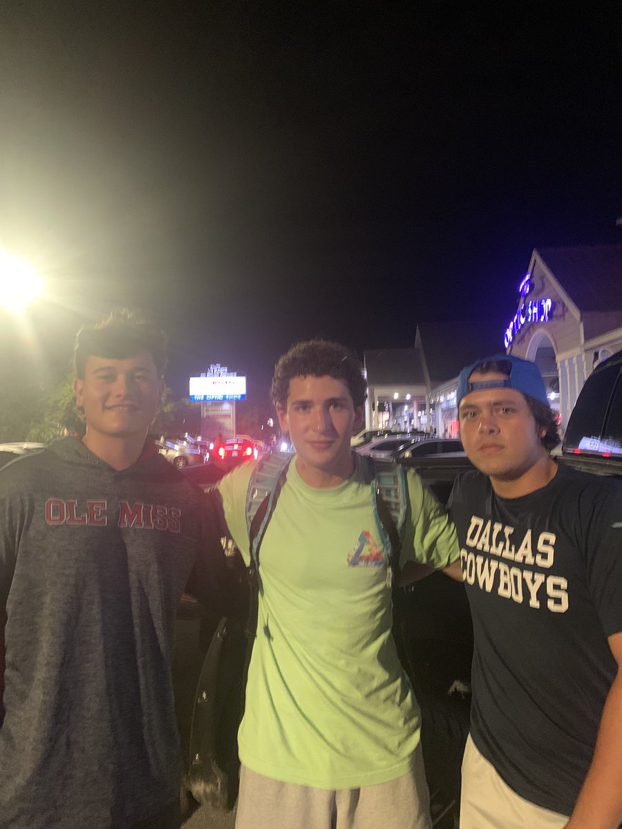 W man <a href="/RicciOnTwitch/">Ricci</a> <a href="/Solaryy_/">Kobe ✞</a>