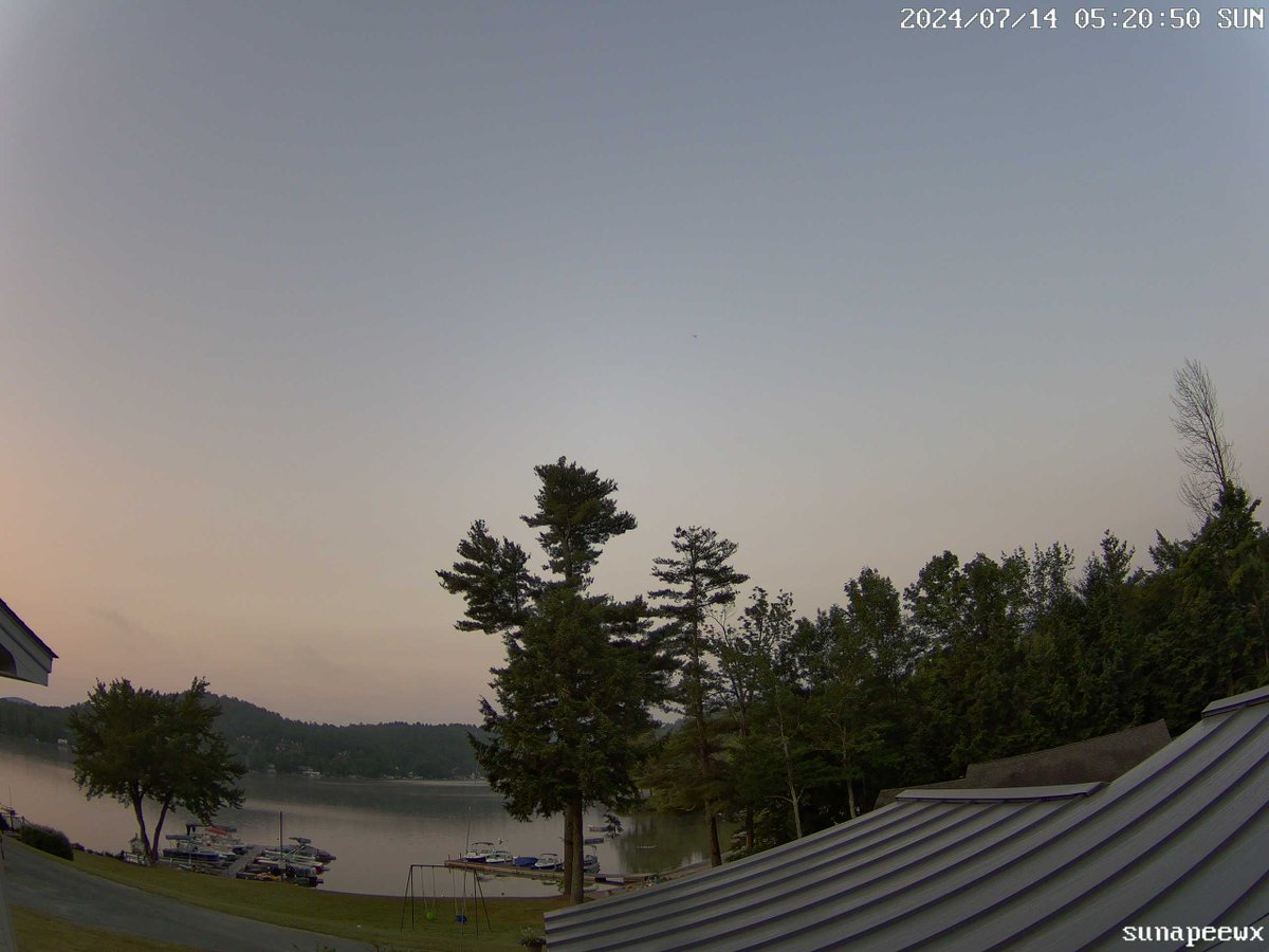 sunapeewx's tweet photo. 14 Jul 2024—Good morning #Sunapee. The sunrise this morning was at 5:20 AM. The forecast high for today is 88ºF #NewHampshire #weather #NHwx https://t.co/3XUBmDGI8E