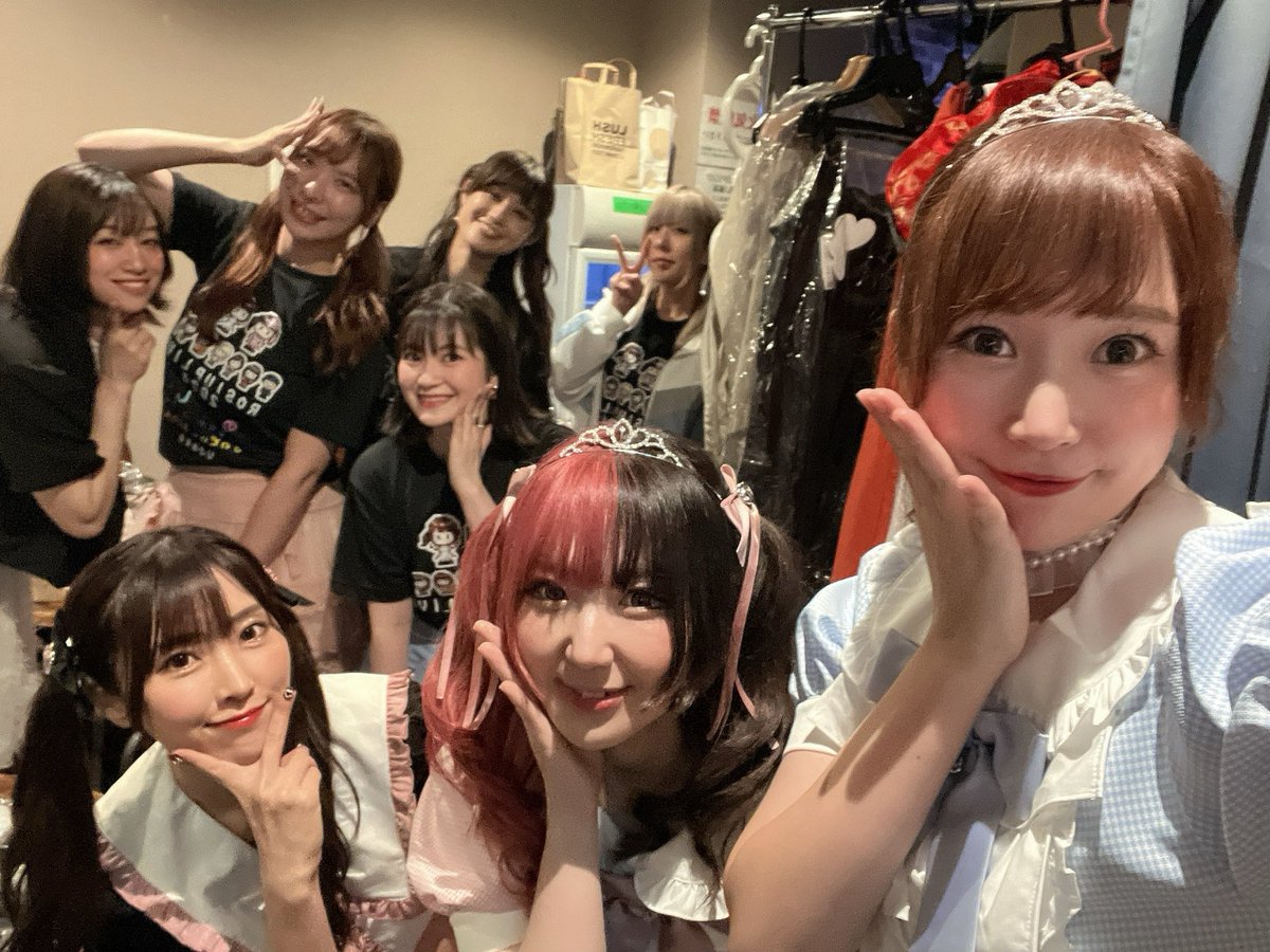 ROSIUP1's tweet photo. ライブ盛り上がってます✨✨✨
#ロシアップライブ2024
でみんな発信してね🌹 https://t.co/lCBJQhU3vD