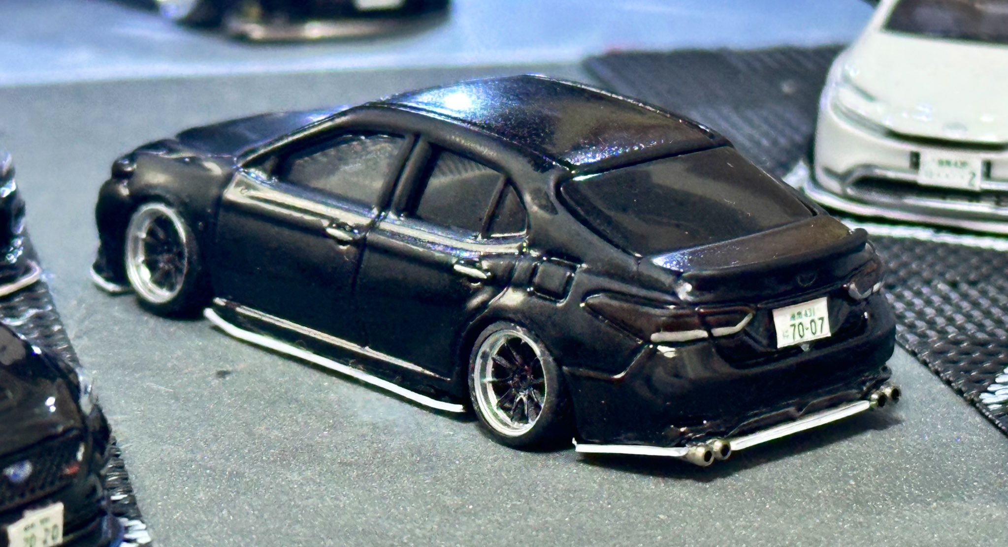 トミカ改造』 トヨタ カムリ LEXUS風カスタムフルエアロ
