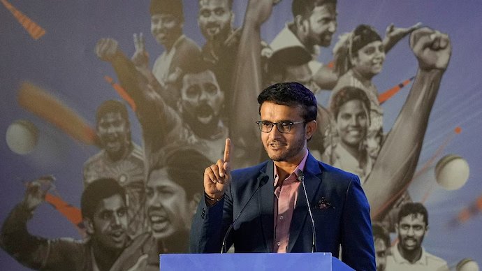 mufaddal_vohra's tweet photo. Sourav Ganguly said, "when I handed Rohit Sharma the captaincy of team India, everyone criticised me. Now India has won the T20 World Cup under Rohit, everyone has stopped abusing me for it. In fact, everyone has forgotten that it was me who appointed him". (Aaj Tak). https://t.co/ja06kvhy6X
