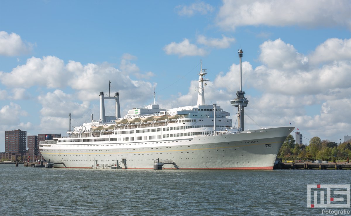 010byday's tweet photo. Het #ssRotterdam in #Rotterdam door @marcvanderstelt als afdruk op #canvas of #print. Verkrijgbaar in 18 landen in #Europa via https://t.co/RS6jZSD9Ij
#art #behang #fineart #fotoprint #kunst #wanddoek #wallart #wallcover #dibond #staal #wandprint #wanddecoratie https://t.co/mHobuviRpH