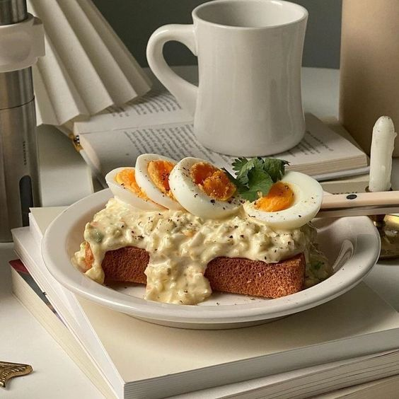 etherealdior's tweet photo. good food on a sunday morning https://t.co/qJMzybDiRG