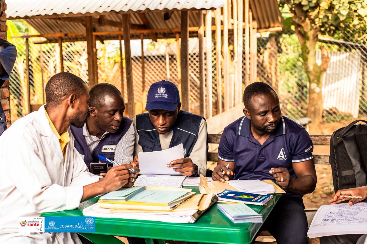 COSAMEDnews's tweet photo. Mission conjointe OMS, DPS SUD-KIVU et COSAMED d'évaluation finale du projet CERF UF 23 dans la zone de santé de Kalehe en #RDCongo. 
La communauté a exprimé le reggret du fin de projet dans la zone de Kalehe encore sinistrée avec les nouveaux déplacés en provenance du Nord Kivu https://t.co/SjXDpH3oTl