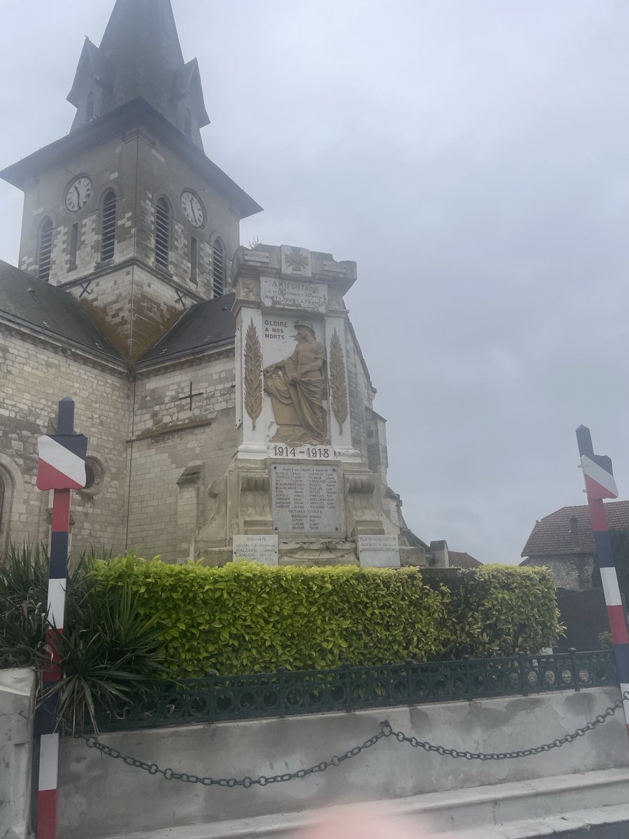 Historianwarw's tweet photo. La France profonde II https://t.co/itWkBKBS1s
