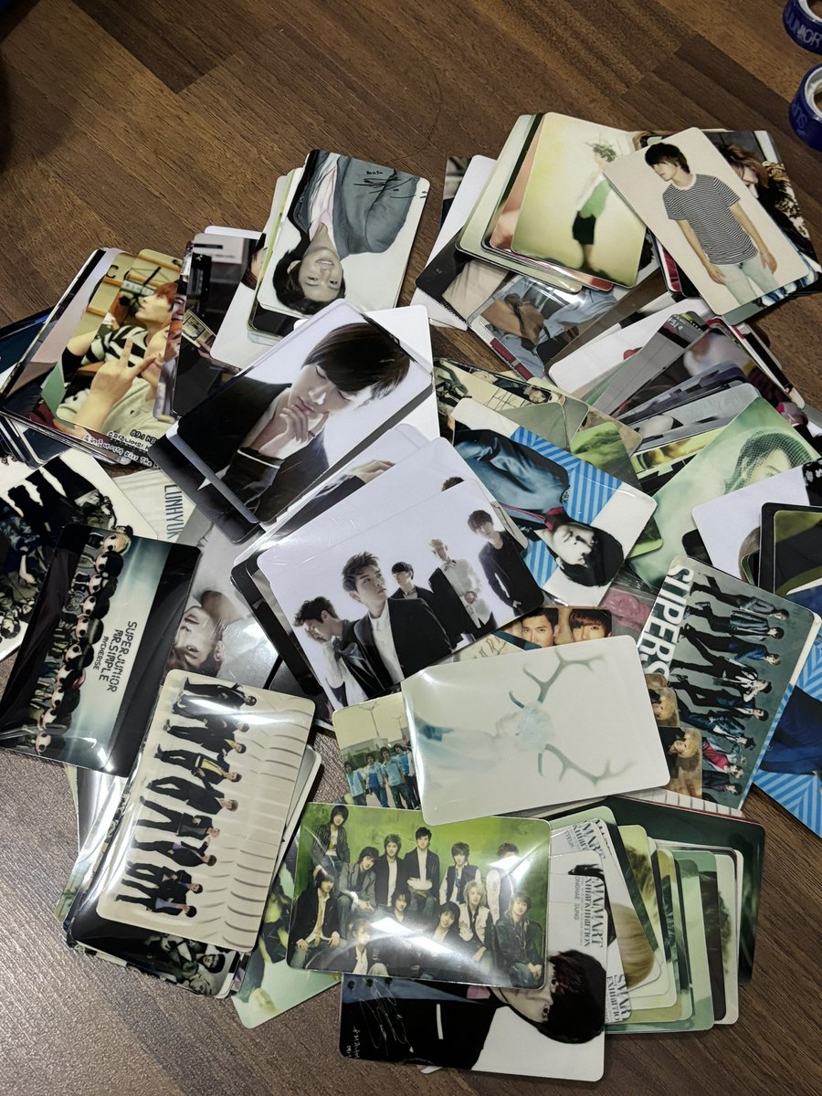 yourgentlesmile's tweet photo. #SuperShow_Spinoff_Halftime

I’m at Kallang Wave Chi Cha! Come and collect your card stickers! 
Will be given at random yeah 

#SUPERJUNIORinSG https://t.co/1f5KV6IOdo