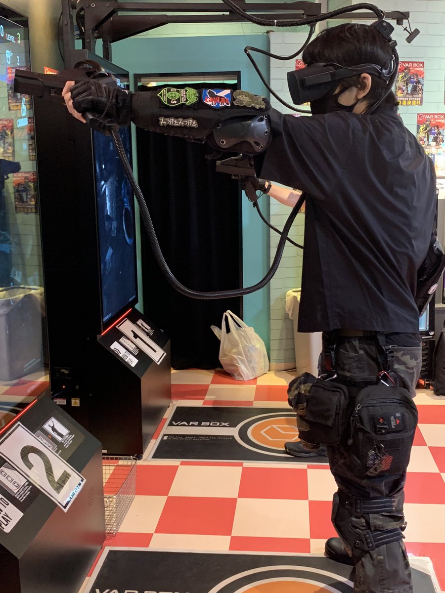 FENRIR_RIRTIME's tweet image. 昨日はアルシェ大宮でのVARBOX店舗イベントでした〜！
わいわい楽しくお話しながら皆さんと一緒に遊べてハッピーでした🐺🩶
イベント後に日本代表選抜選手の楯をいただいたのでお家に飾ります…🙏✨thx✨️

皆様ありがとうございました〜っ！！

#アルシェ大宮
#VARBOX
#サイバーネクタイ